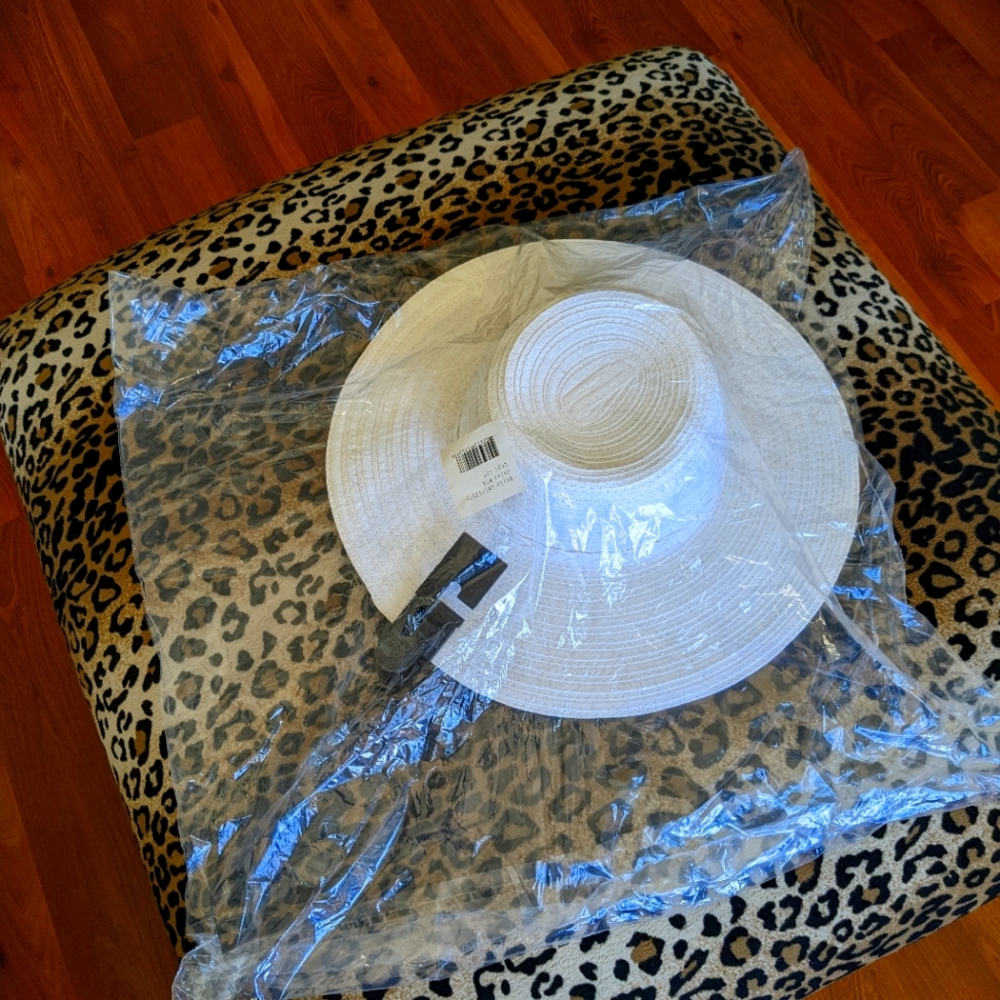 Hat adjustable fit band INC international concepts